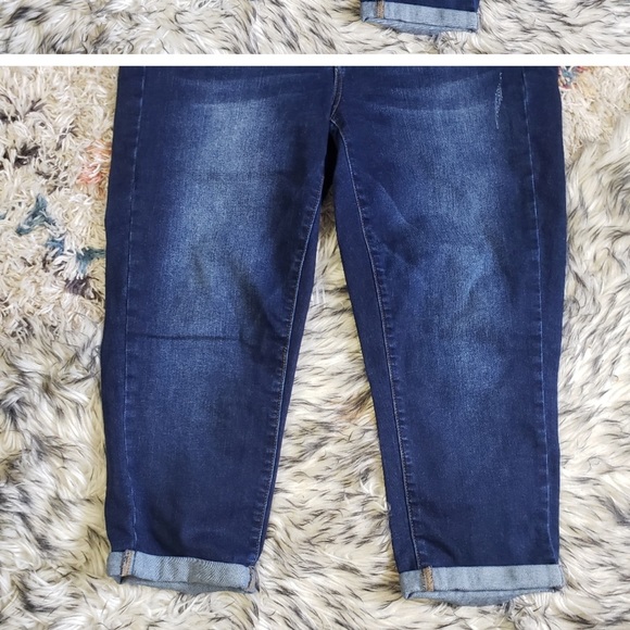 Love & Legend Dark Wash Cuffed Cropped Denim Capri Crops High Waisted Plus Size - Picture 6 of 7